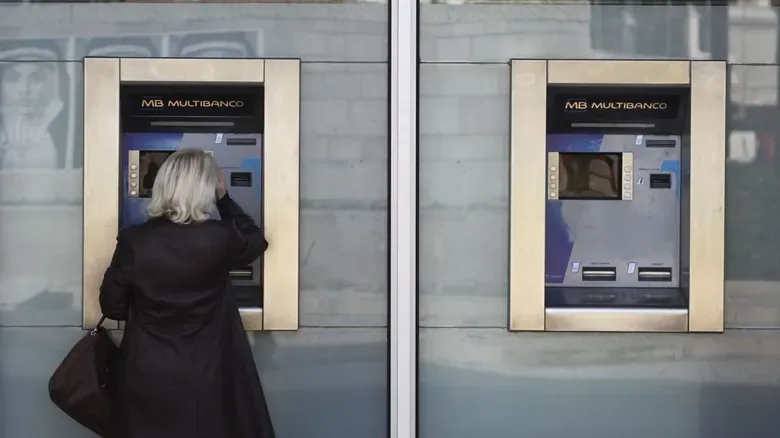 Withdrawing Cash in Portugal Fees, Pitfalls and Tips to Avoid Surprises