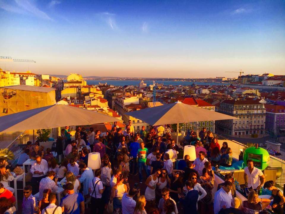 Portuguese Timings, Adapting to the Local Pace of Life