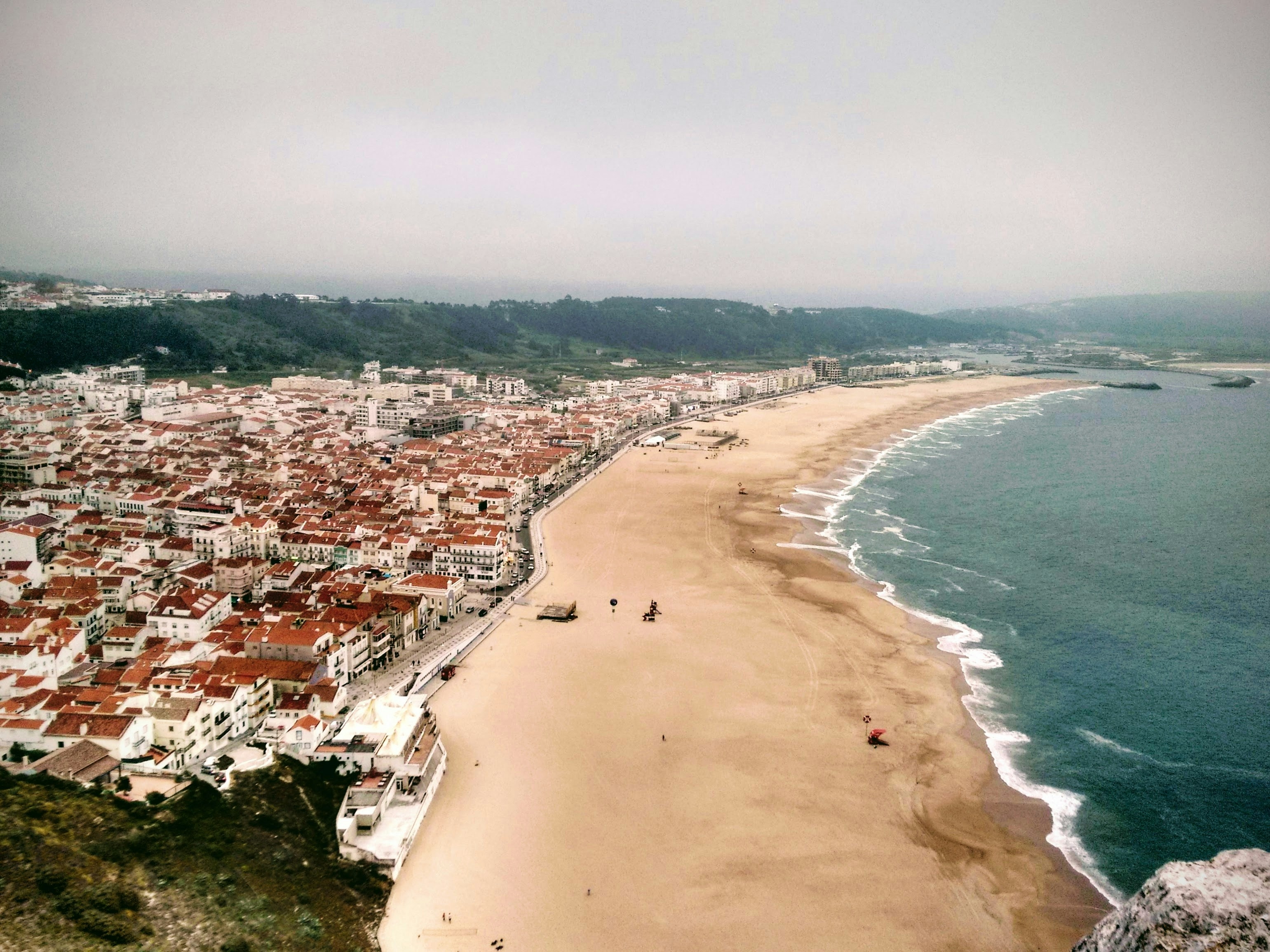 The Beaches of Nazaré and Its Giant Waves